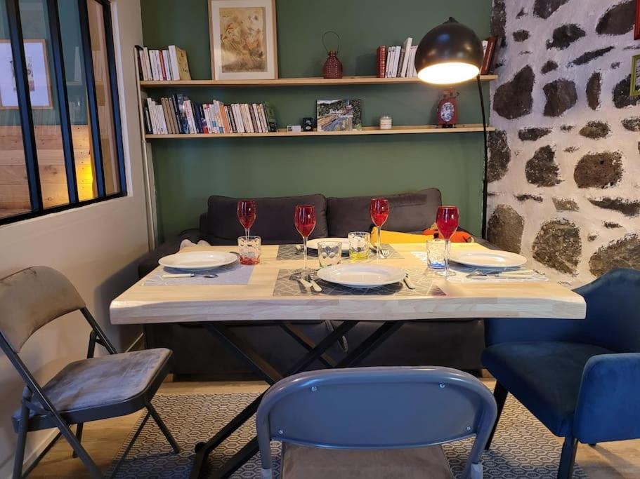 La Maisonnette Sous Le Cerisier Bergonne Esterno foto